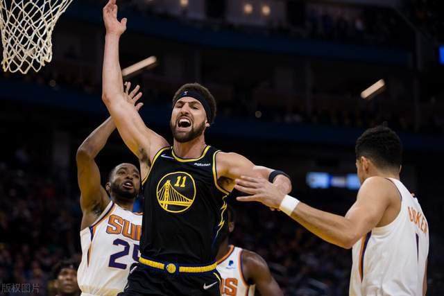 开云体育-【现场】抛开离奇失误不谈 勇士防守的回归让人欣喜